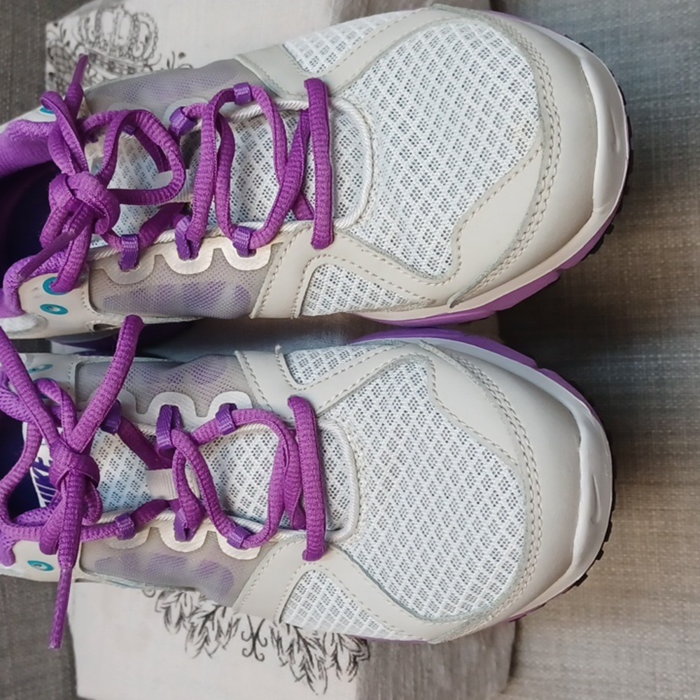 Nike Purple and Teal Sneakers Size 7 - Picture 13 of 13